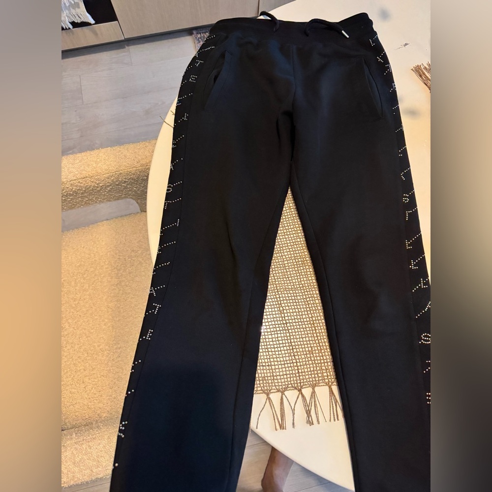 Stella McCartney
elasticated slim-cut track pants black XS